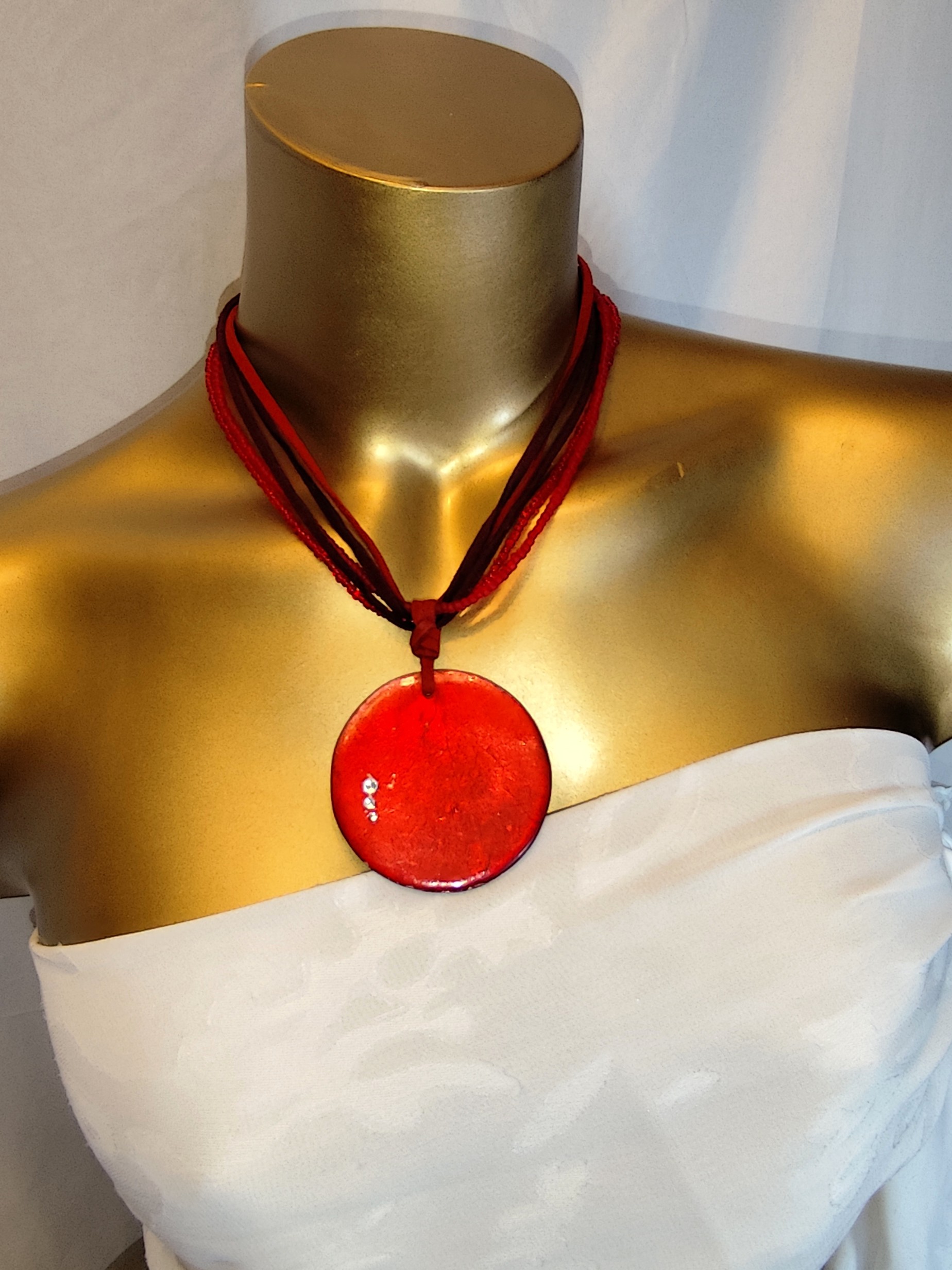 Roter Leder-Perlen-Perlmutt-Anhänger-Kette