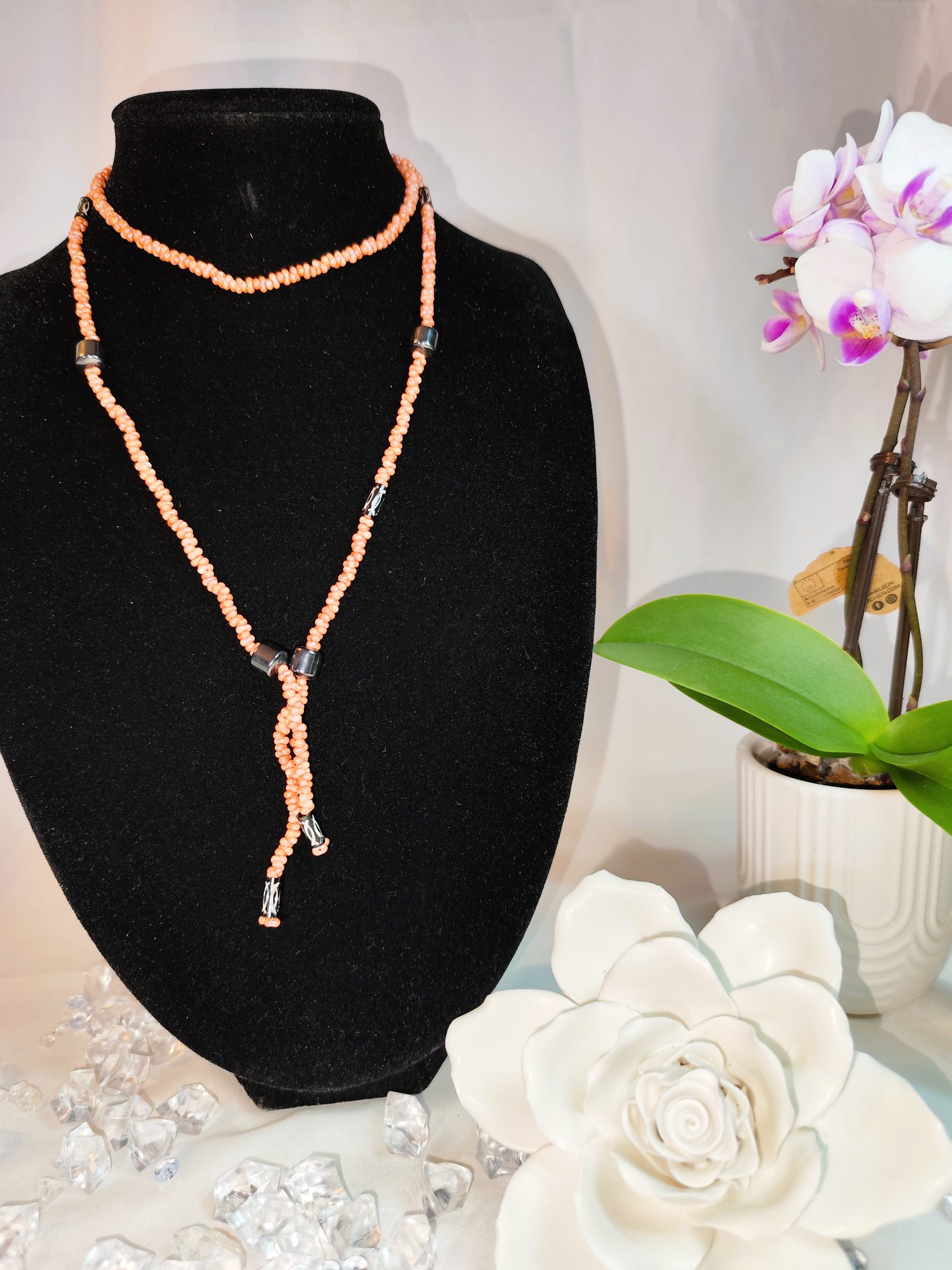 Lachsfarbene Farfalle Offene Perlenkette – Bild 2