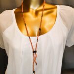 Lachsfarbene Farfalle Offene Perlenkette